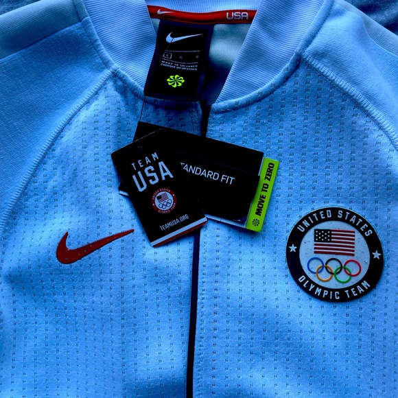 Nike women’s Olympic 2020 rare jacket NEw with tags size L - Picture 8 of 12